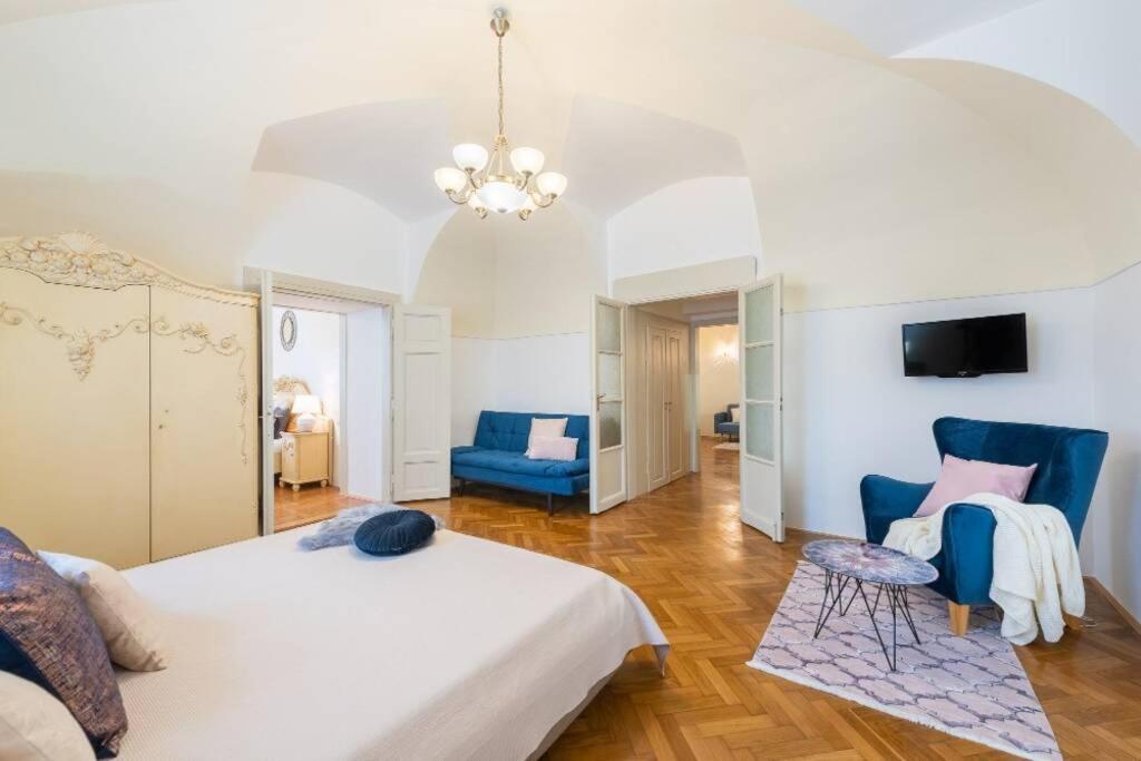 Rose Apartments / Romantic & Cozy / City Center 布拉格 外观 照片