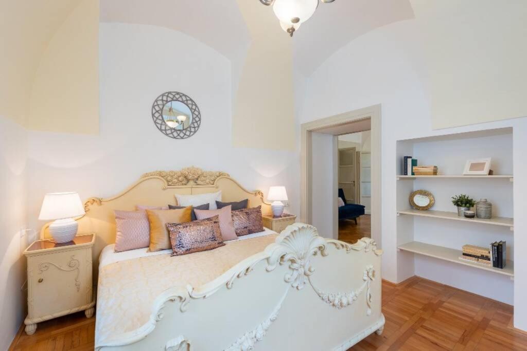 Rose Apartments / Romantic & Cozy / City Center 布拉格 外观 照片
