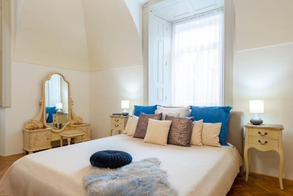 Rose Apartments / Romantic & Cozy / City Center 布拉格 外观 照片